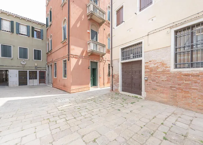 Casa Luna - 10 Min From Venice Train Station